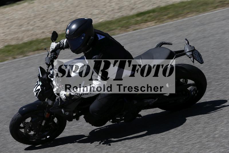 /15 22.05.2026  Plüss Moto Sport  Discover the Bike ADR /Gruppe gruen - Bike 1/74